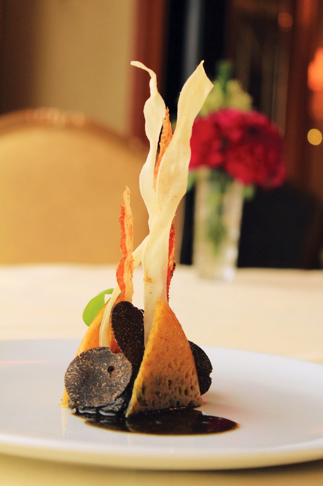 ISLAND SHANGRILA, HONG KONG OFFERS PREMIUM BLACK TRUFFLE FROM PLANTIN