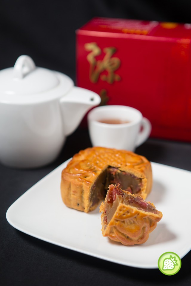 GUAN HEONG BISCUIT SHOP @ IPOH: A PORKLICIOUS MOONCAKE 