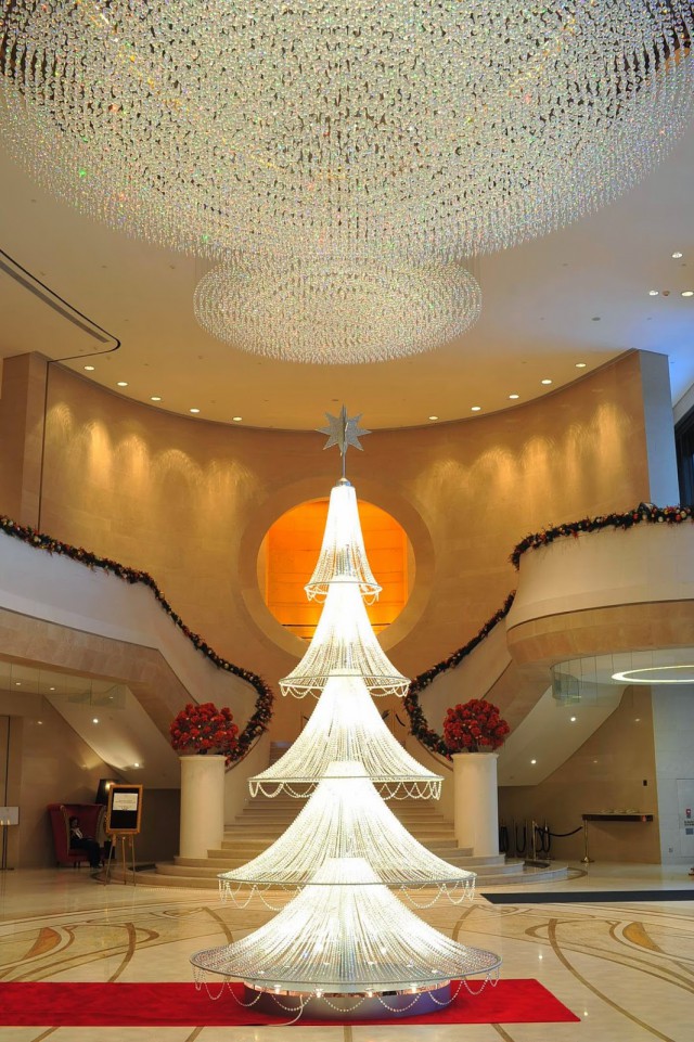 DAZZLING CHRISTMAS AND NEW YEAR AT HARBOUR GRAND HONG KONG 