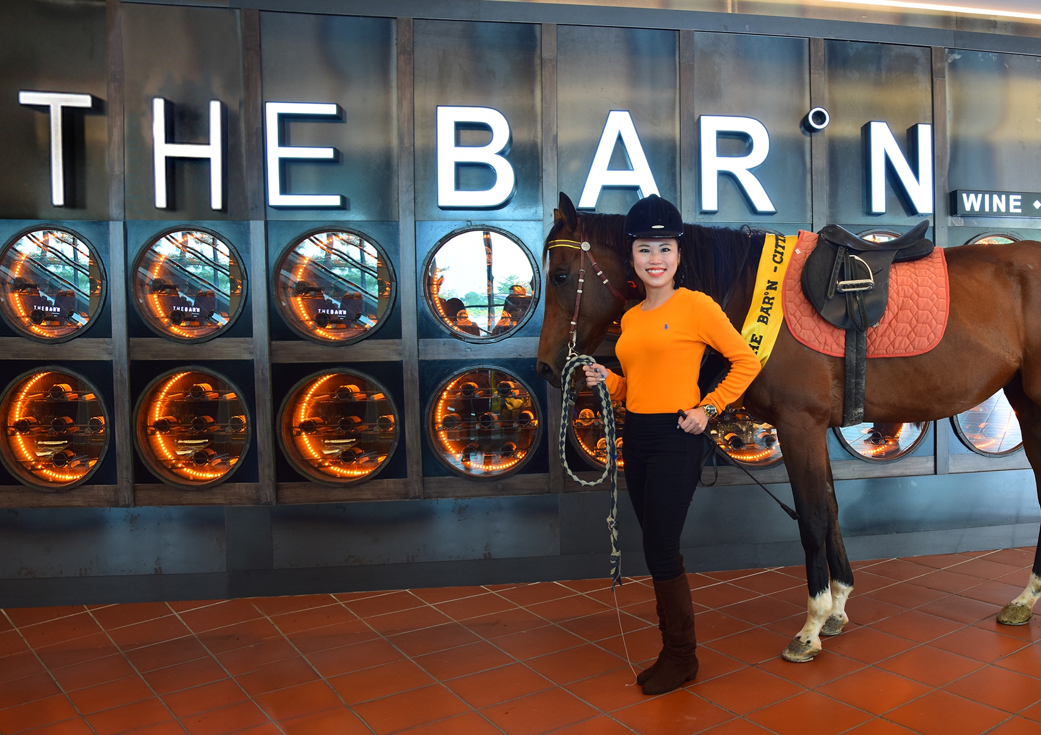 Barnabus The Horse Officiates Opening Of The Bar N At Citta Mall Malaysian Foodie