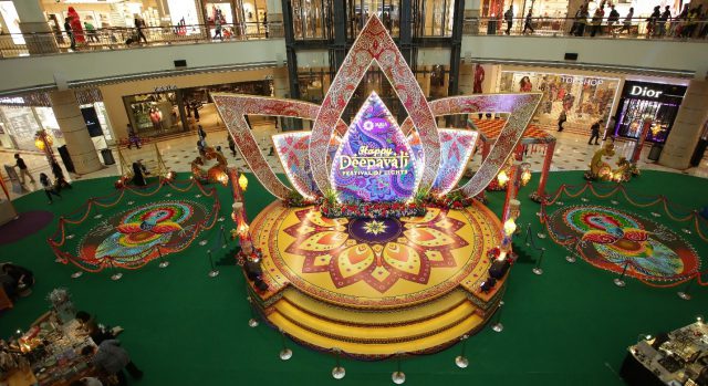 SURIA KLCC CENTRE COURT TURNED INTO A CELEBRATION GROUND TO WELCOME ...